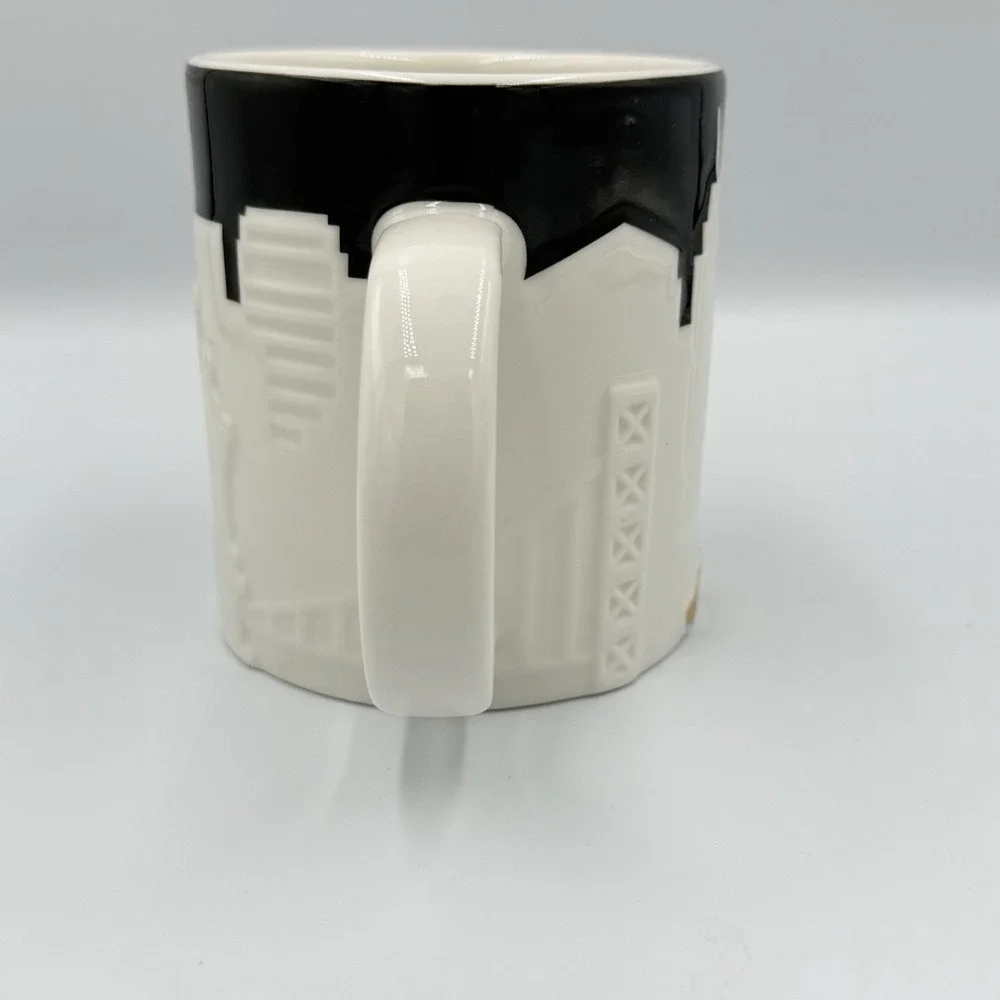 2012 Starbucks NEW YORK CITY Mug Collectors Series Relief Skyline Taxi 16oz 3D